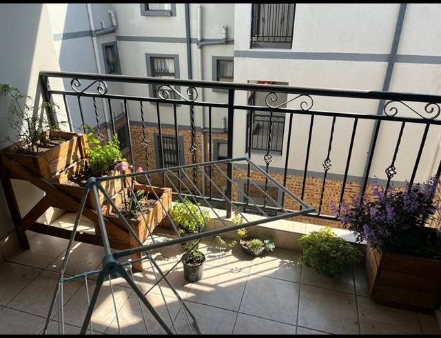 2 BEDROOM COMPLEX FOR SALE IN FAIRLEAD